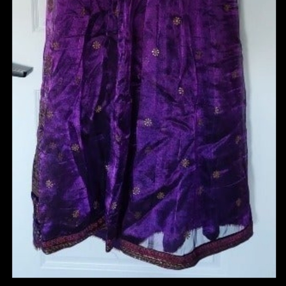 NWOT Designer MARIA B Wedding Gown, Shalwar and Duppatta - Picture 9 of 10